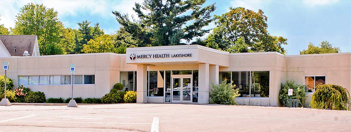 Mercy Health Lakeshore entrance